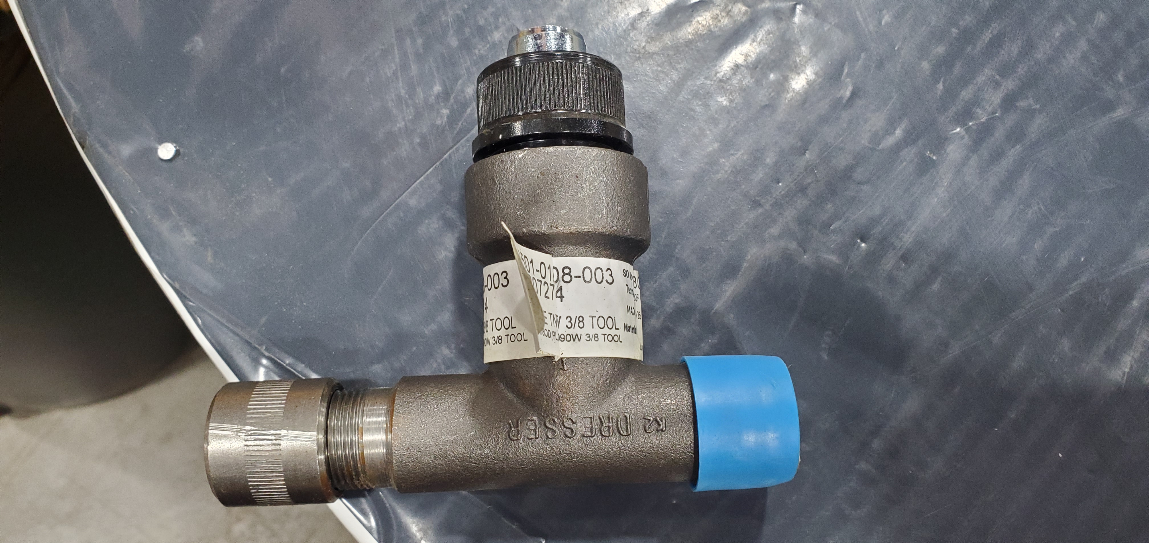 FITTING, TEE CS 1IN MPTx1IN CTS THD MPT